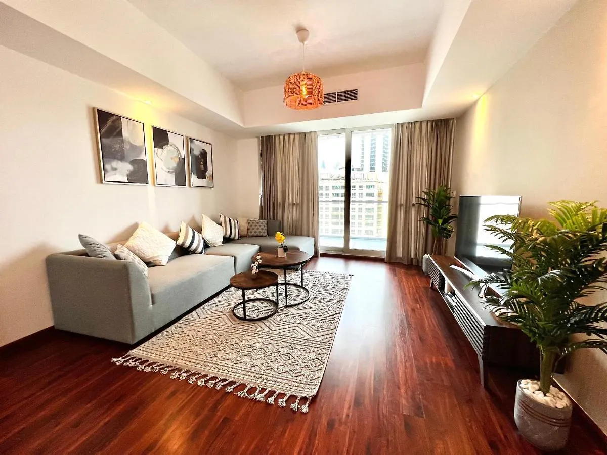 The Waves 241 Dubai Marina Apartment