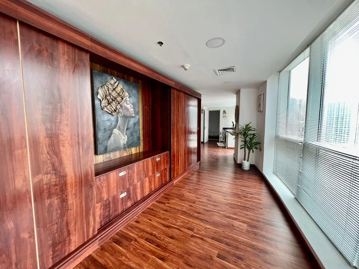 The Waves 241 Dubai Marina Apartment