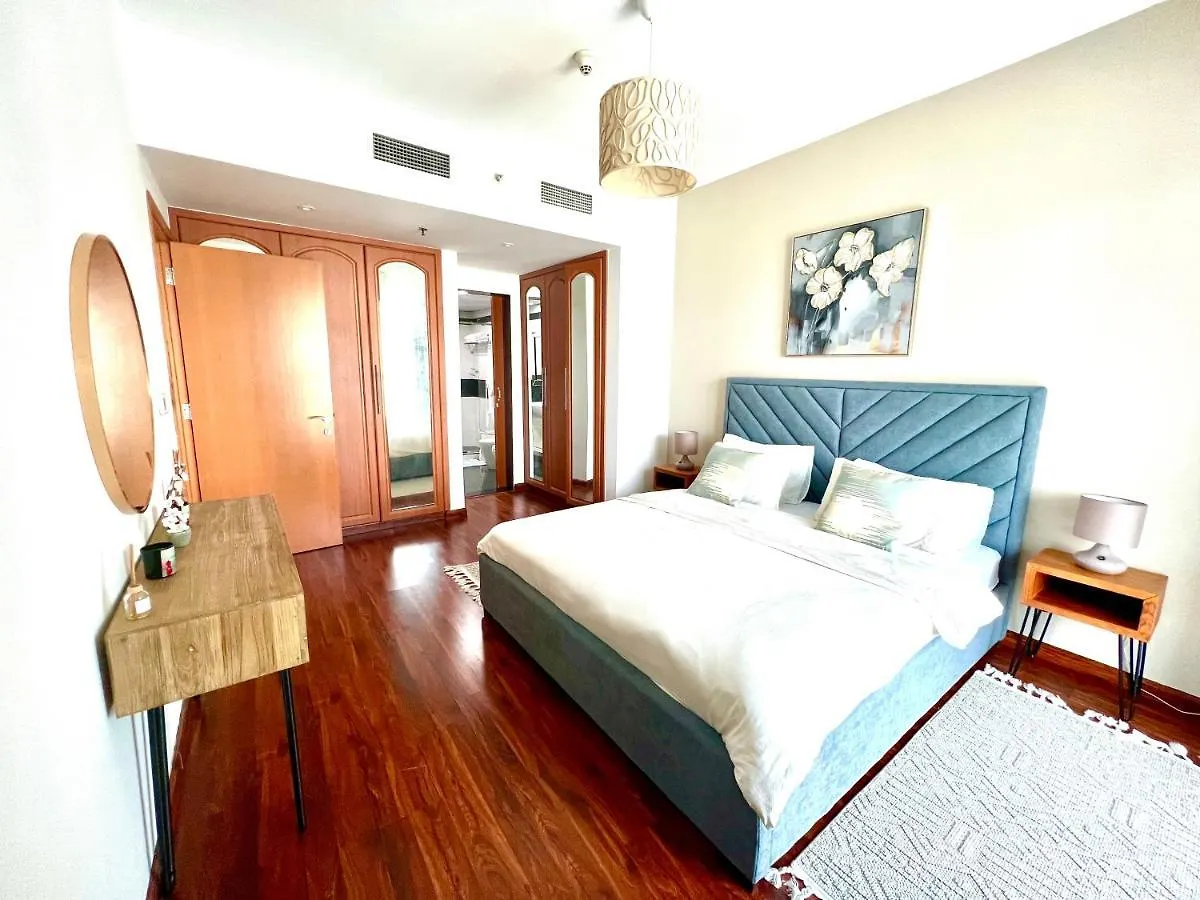The Waves 241 Dubai Marina Apartment United Arab Emirates